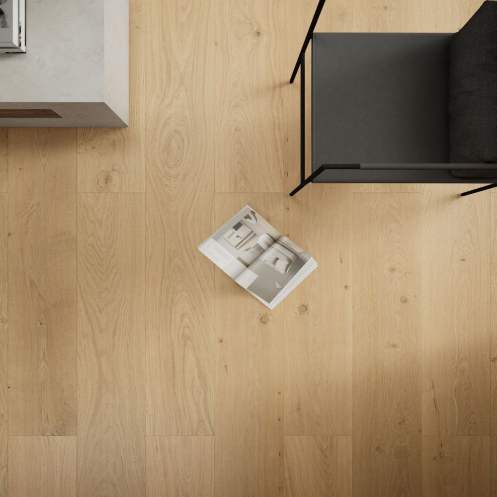 Cortona hardwood flooring detail view 3 - Wire Brushed texture and grain pattern