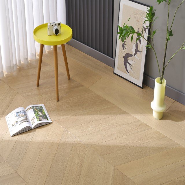 Modena hardwood flooring detail view 4 - Brushed texture and grain pattern
